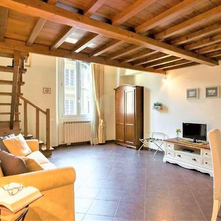 Charming Suite Cavour Heart Of Florenz Exterior foto